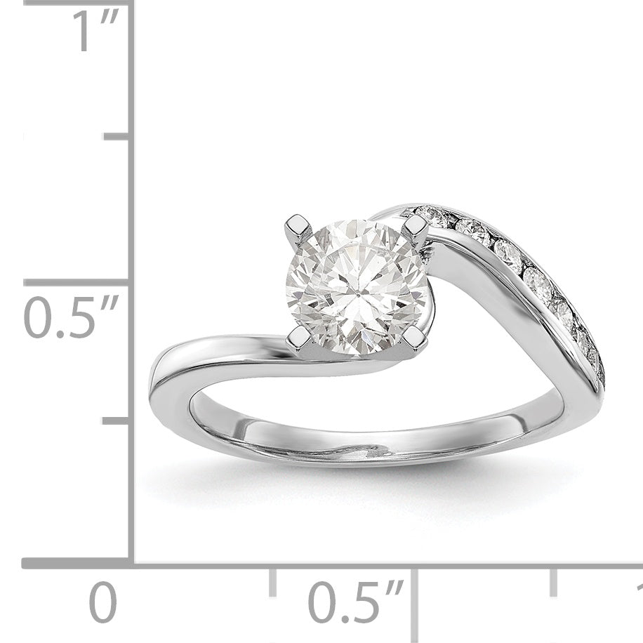 14kw Peg Set Simulated Diamond Engagement Ring
