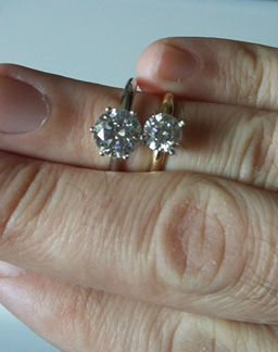 See How Big a 2ct Diamond Engagement Ring When Compared to 1ct