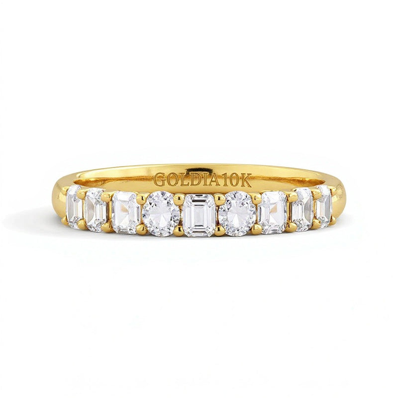 1.0 CT. TW Emerald-Cut and Oval Lab-Grown Diamond Anniversary Band in 10K Gold (F/VS2)