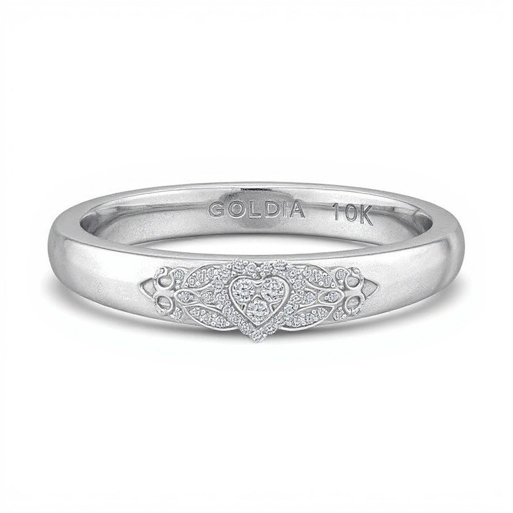 0.25 CT. TW Heart Multi-Diamond Fleur-de-Lis Shank Ring in 10K White Gold
