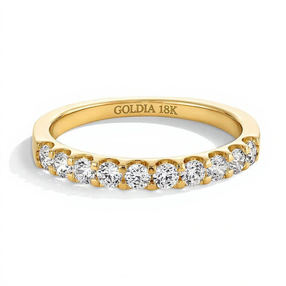 0.5 CT. TW Diamond Band in 18K Gold (I/VS2)