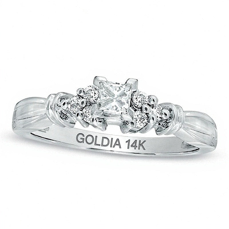 0.25 CT. TW Princess-Cut Diamond Collar Promise Ring in 14K White Gold