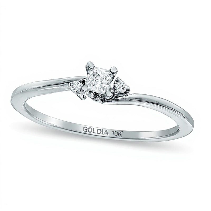 0.17 CT. TW Princess-Cut Diamond Three Stone Promise Ring in 10K White Gold