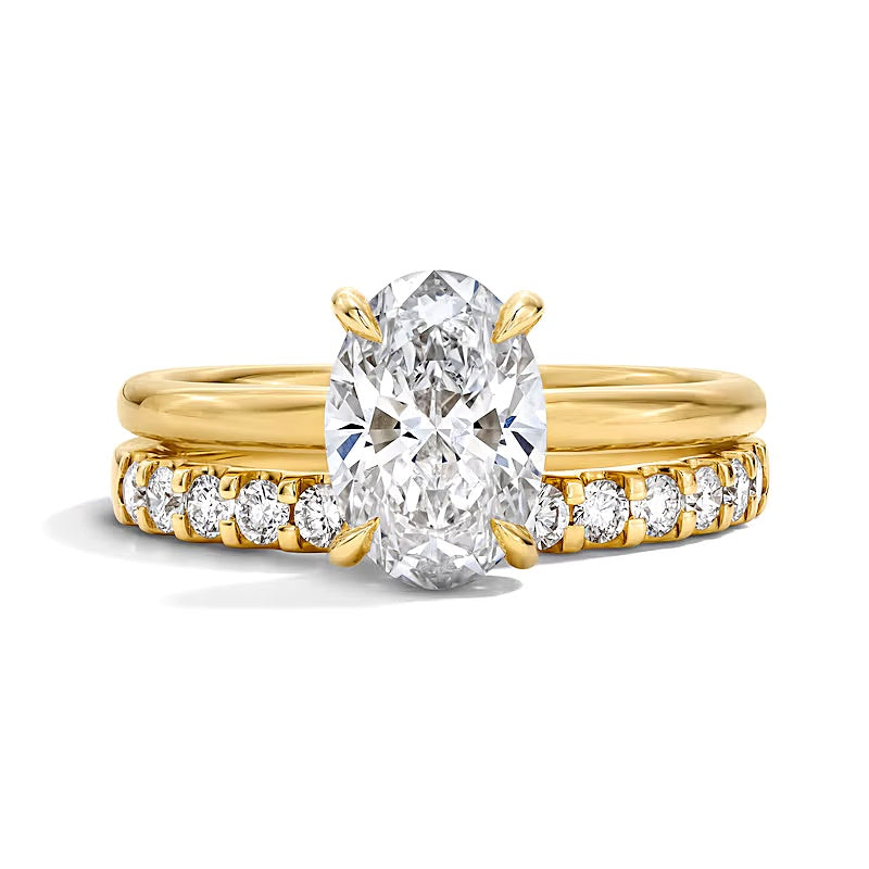 2.0 CT. TW Oval Lab-Grown Diamond Bridal Set in 14K Yellow Gold (F/VS2)