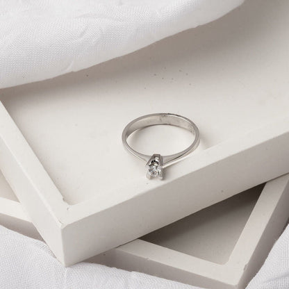 14K White Gold 0.11 Ct Solitaire Diamond Ring