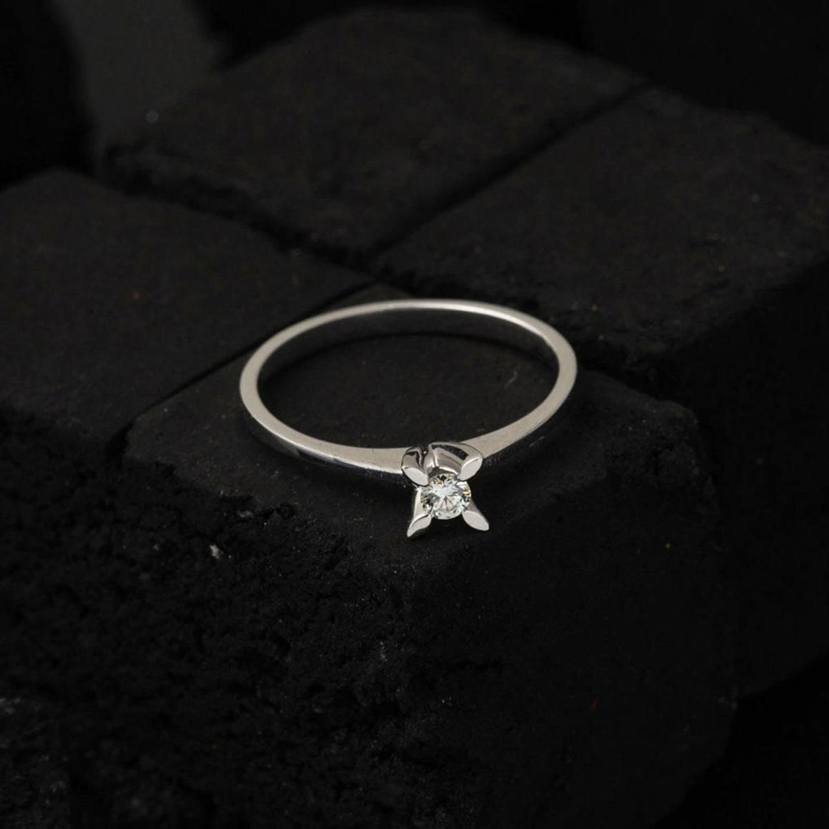 14K White Gold 0.12 Ct Almond Prong Solitaire Diamond Ring