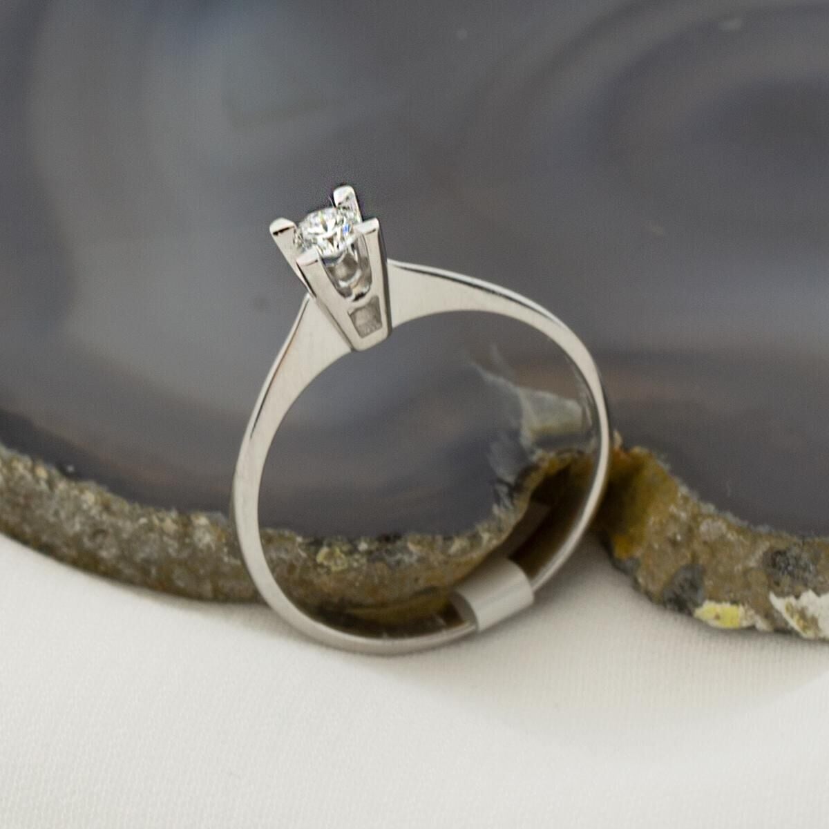 14K White Gold 0.13 Ct Solitaire Diamond Ring