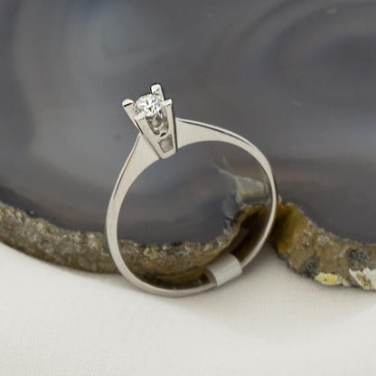 14K White Gold 0.13 Ct Solitaire Diamond Ring