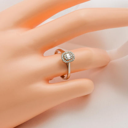 14K White Gold 0.15 Ct Oval Baguette Diamond Ring