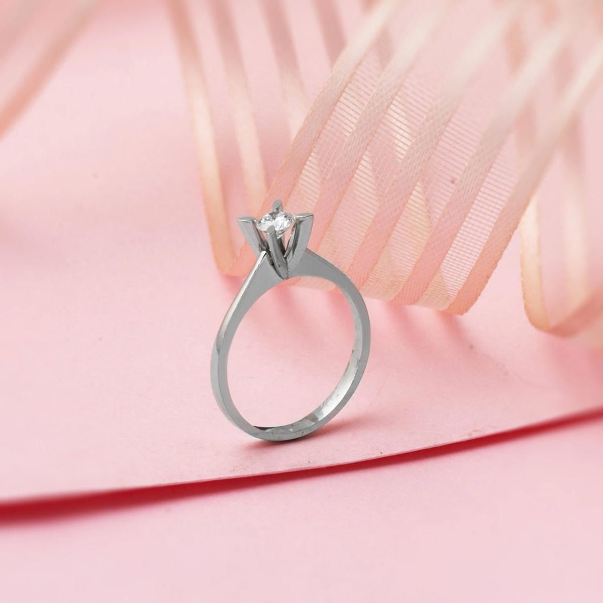 14K White Gold 0.17 Ct G Tone Single Stone Diamond Ring