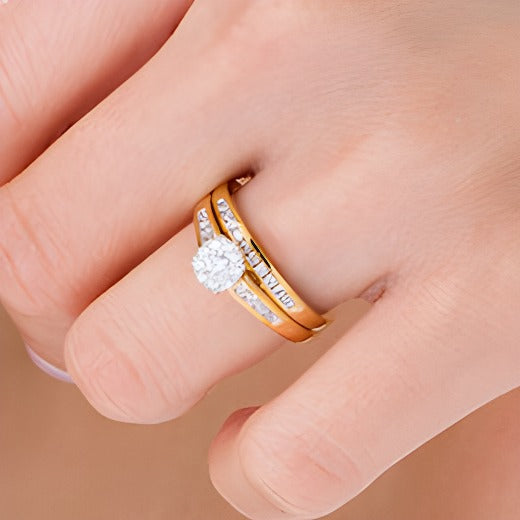 0.5 CT. TW Diamond Frame Bridal Set in 10K Gold