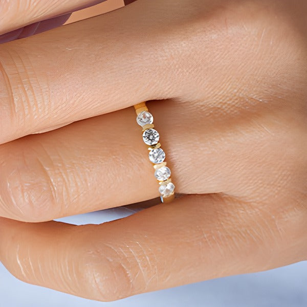 0.5 CT. TW Diamond Five Stone Vertical Bar Anniversary Band in 10K Gold