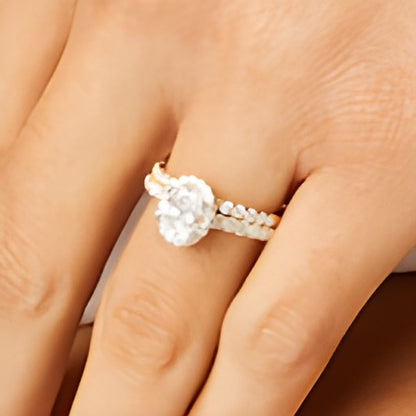 1.75 CT. TW Oval Lab-Grown Diamond Frame Bridal Set in 14K Gold (I/SI2)