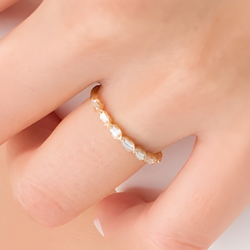 0.2 CT. TW Diamond Alternating Heart Stackable Band in 10K Gold