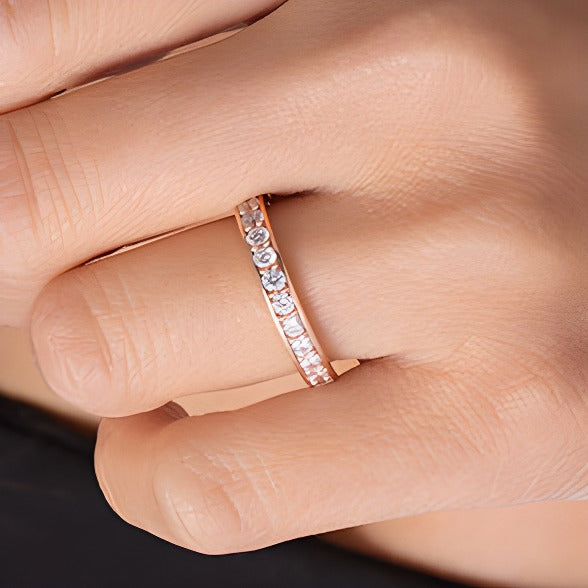 1.0 CT. TW Diamond Wedding Band in 10K Rose Gold