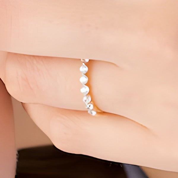 0.25 CT. TW Diamond Seven Stone Anniversary Band in 10K Gold
