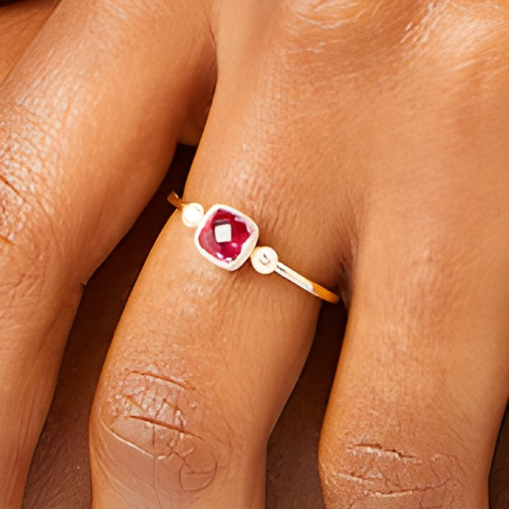 5.0mm Cushion-Shaped Lab-Created Ruby and 0.05 CT. TW Diamond Vintage-Style Ring in 10K Gold