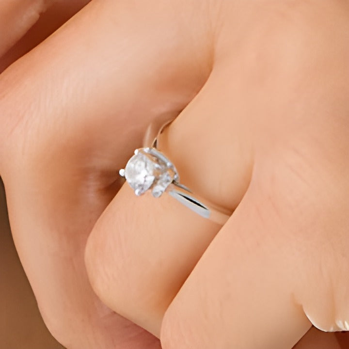 0.5 CT. TW Diamond Collar Engagement Ring in 14K White Gold (I/I2)