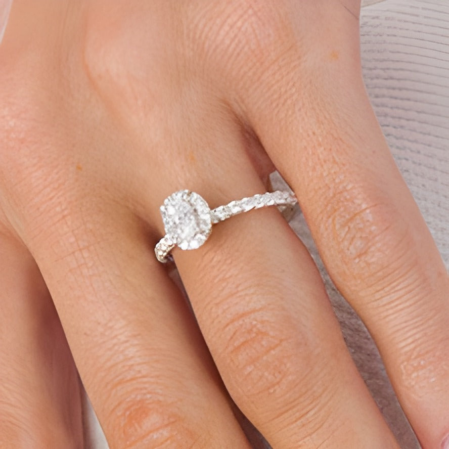 1.0 CT. TW Oval Diamond Frame Engagement Ring in 14K White Gold (I/I2)