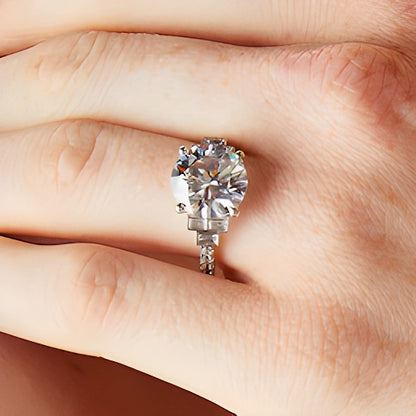 5.63 CT. TW Lab-Grown Diamond Tri-Sides Collar Engagement Ring in 14K White Gold (F/VS2)