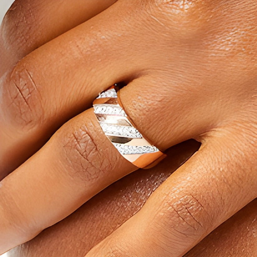 0.5 CT. TW Diamond Slant Row Band in 10K Rose Gold