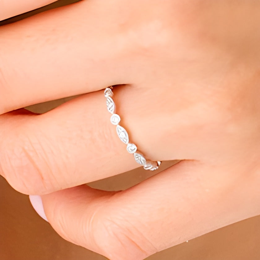 0.2 CT. TW Diamond Marquise and Circle Alternating Vintage-Style Eternity Anniversary Band in 10K White Gold