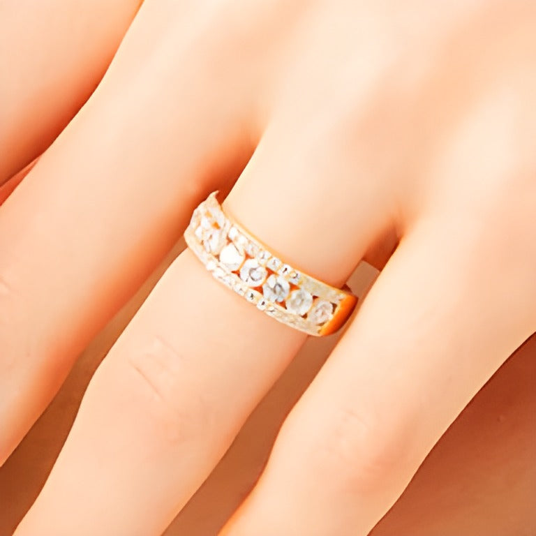 1.0 CT. TW Diamond Edge Band in 10K Gold
