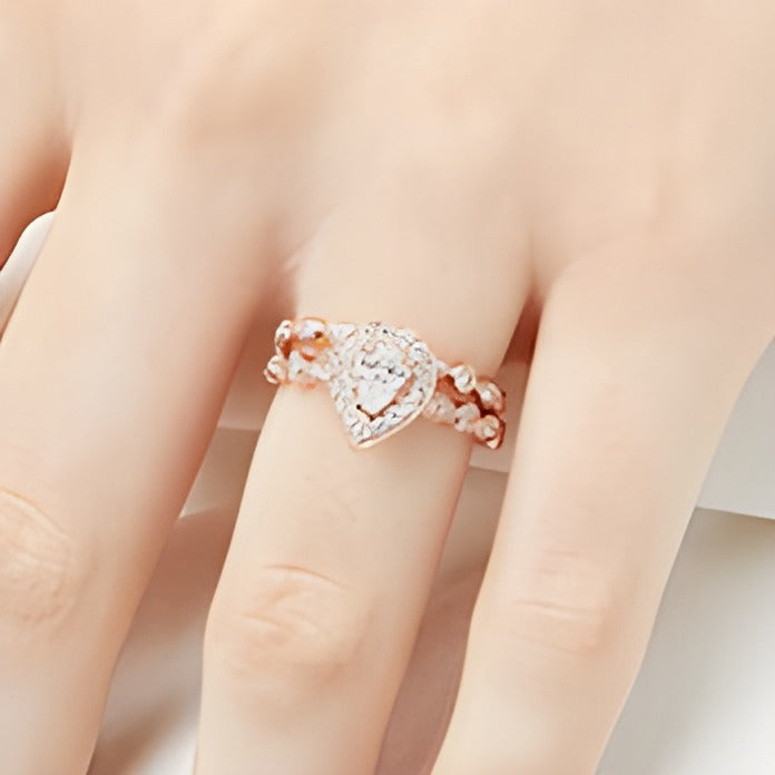 1.0 CT. TW Pear-Shaped Diamond Frame Vintage-Style Art Deco Shank Bridal Set in 14K Rose Gold