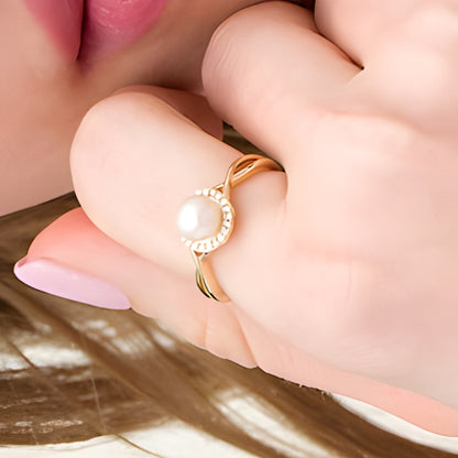 6.0mm Freshwater Cultured Pearl and 0.1 CT. TW Diamond Frame Twist Shank Ring in 10K Gold