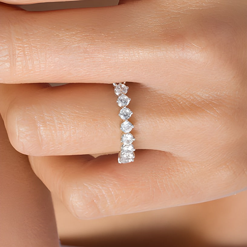 1.0 CT. TW Diamond Eleven Stone Wedding Band in 10K White Gold