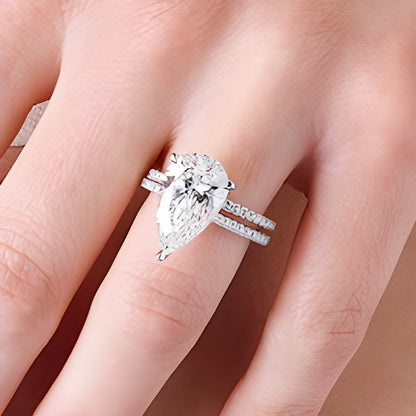 5.63 CT. TW Pear-Shaped Lab-Grown Diamond Bridal Set in 14K White Gold (F/VS2)