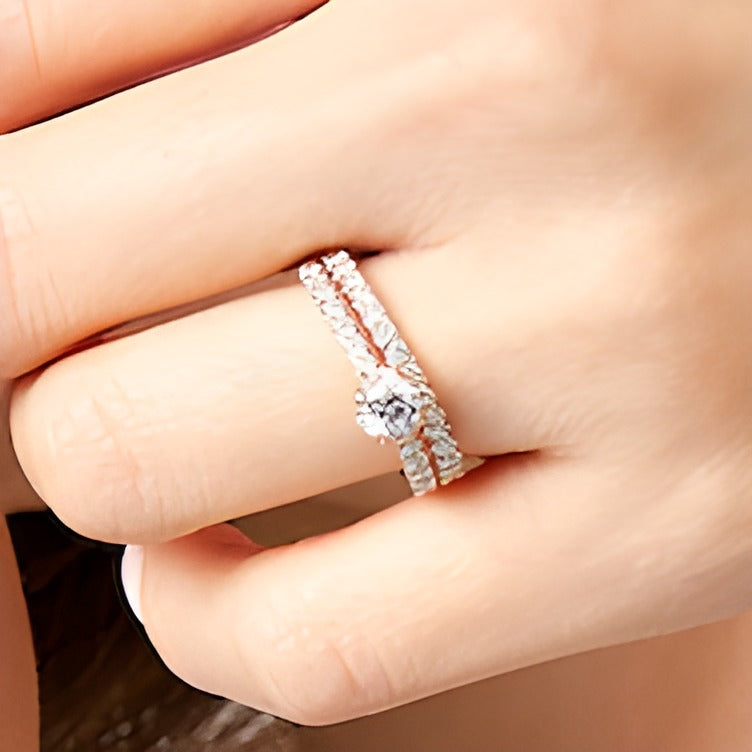 1.0 CT. TW Diamond Hidden Frame Bridal Set in 14K Rose Gold (I/I2)