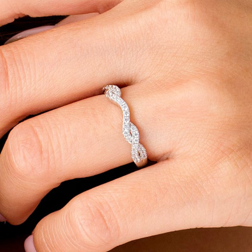 0.33 CT. TW Diamond Twist Contour Band in 14K White Gold