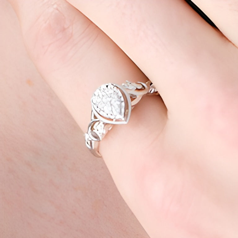 Cherished Promise Collectionâ¢ 0.2 CT. TW Diamond Teardrop Frame Promise Ring in Sterling Silver