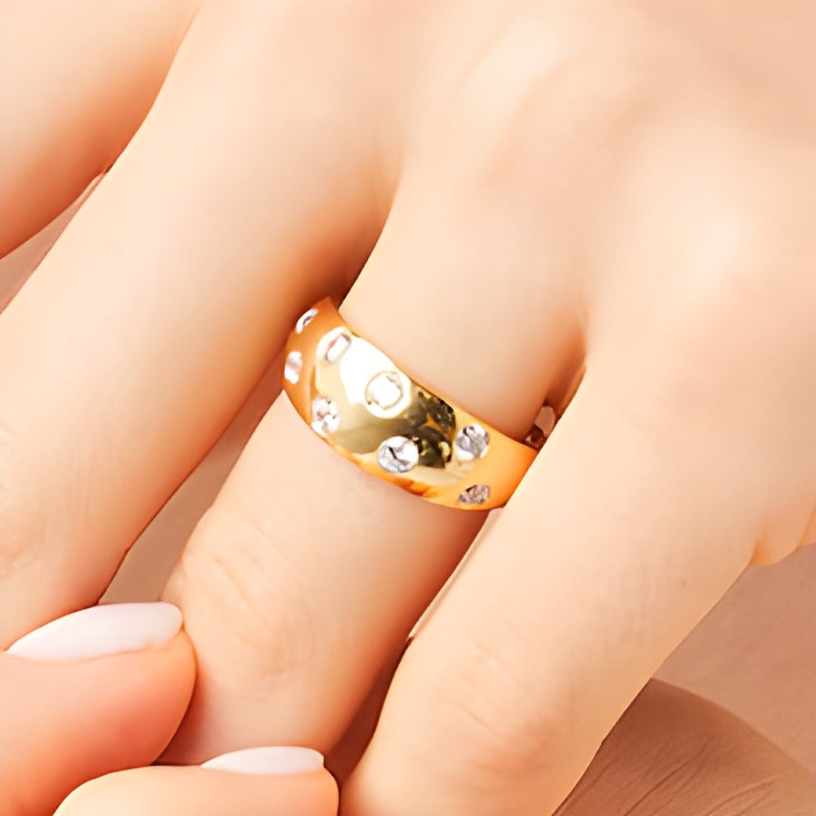 0.5 CT. TW Diamond Bubbles Band in 10K Gold