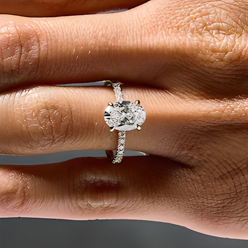 2.5 CT. TW Oval Lab-Grown Diamond Solitaire Engagement Ring in 18K Gold (D/IF)
