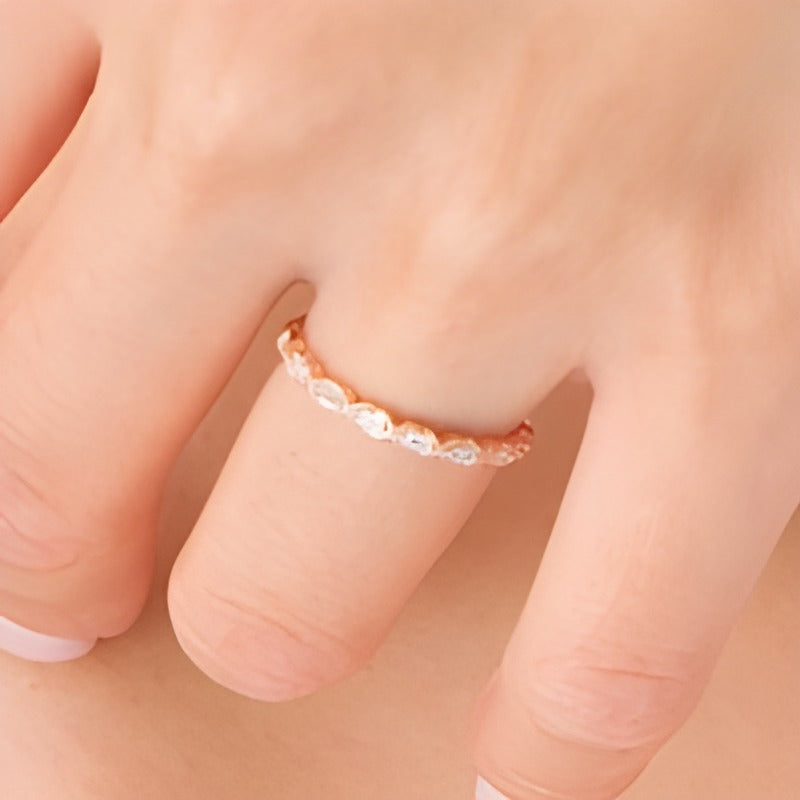 0.13 CT. TW Baguette Diamond Art Deco Vintage-Style Stackable Band in 10K Rose Gold