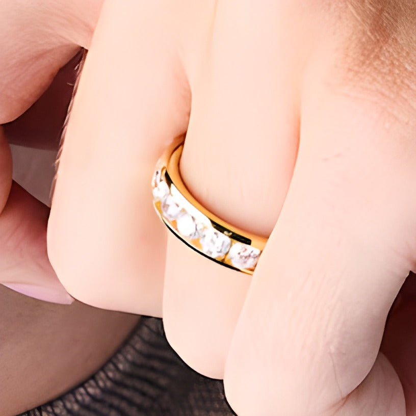 2.0 CT. TW Lab-Grown Diamond Channel-Set Band in 10K Gold (F/VS2)