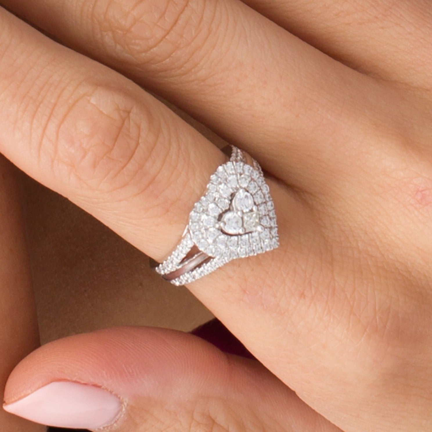 1.0 CT. TW Heart-Shaped Multi-Diamond Double Frame Split Shank Ring in 10K White Gold