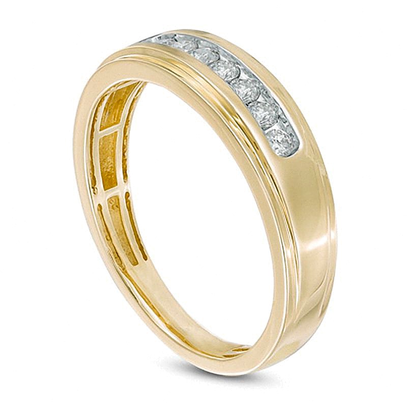 0.25 CT. TW Diamond Comfort Fit Band in 10K Gold