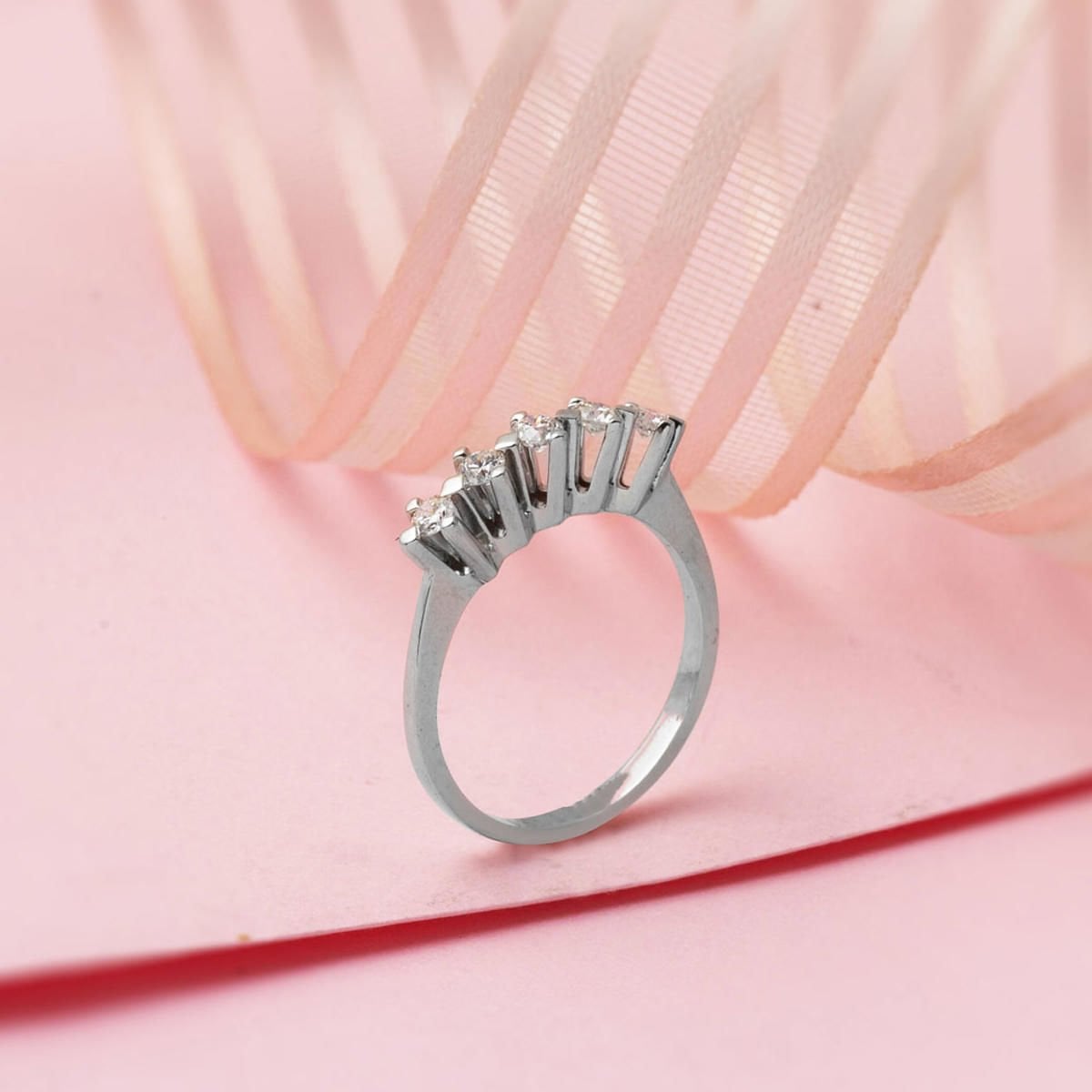 14K White Gold 0.25 Ct Five Stone Diamond Ring