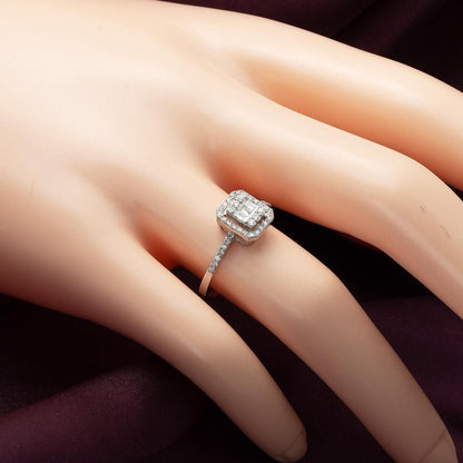 14K White Gold 0.28 Ct Baguette Diamond Ring (1.74 g)