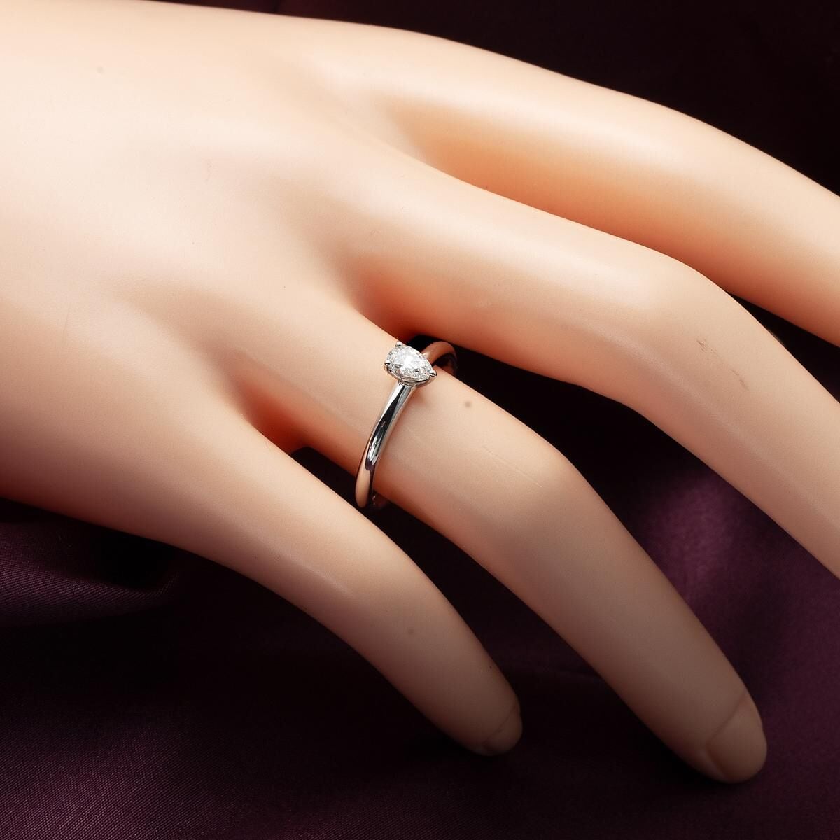 14K White Gold 0.29 Ct Teardrop Solitaire Diamond Ring