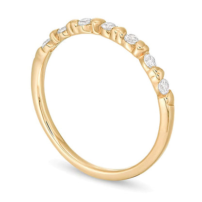 0.2 CT. TW Diamond Alternating Heart Stackable Band in 10K Gold