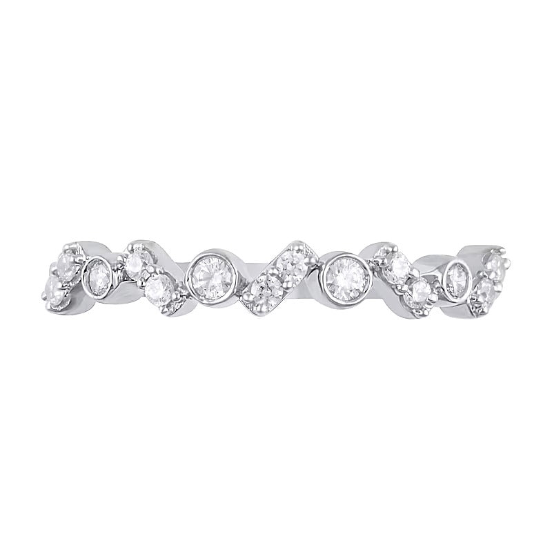0.2 CT. TW Diamond Bezel-Set Zig-Zag Duos Band in 10K White Gold
