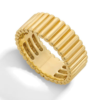 Ribbed Fashion Band in Solid 14K Gold
