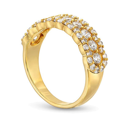 1.0 CT. TW Diamond Scallop Edge Band in 10K Gold