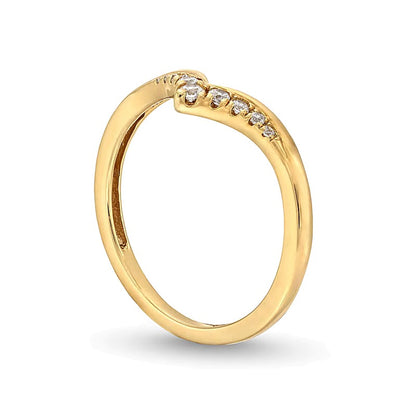 0.13 CT. TW Diamond Graduated Chevron Anniversary Band in 10K Gold