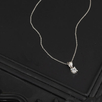 14K White Gold 0.30 Ct Solitaire Moissanite Necklace