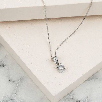 14K White Gold 0.30 Ct Solitaire Moissanite Necklace